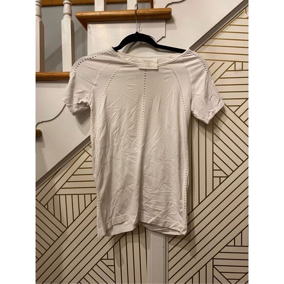 White Athleta Short Sleeve Workout Tee Size Small - Picture 1 of 5